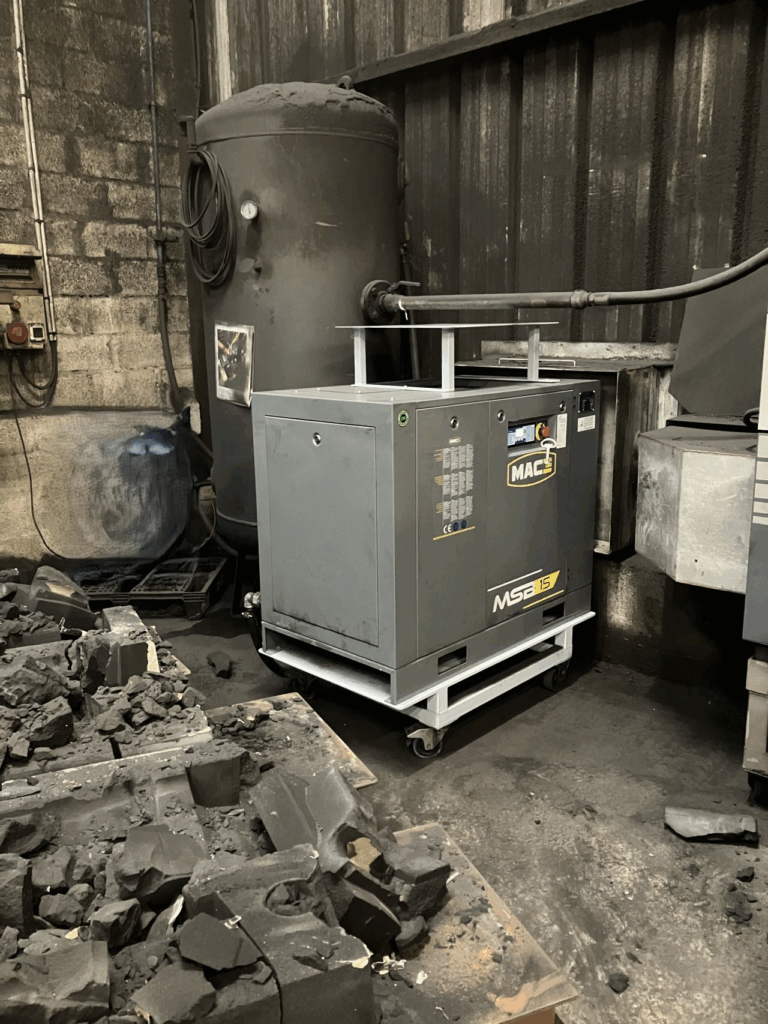 Remplacement express compresseur mise en service Feurs air comprimé industriel MAC3 Pole Air Industrie