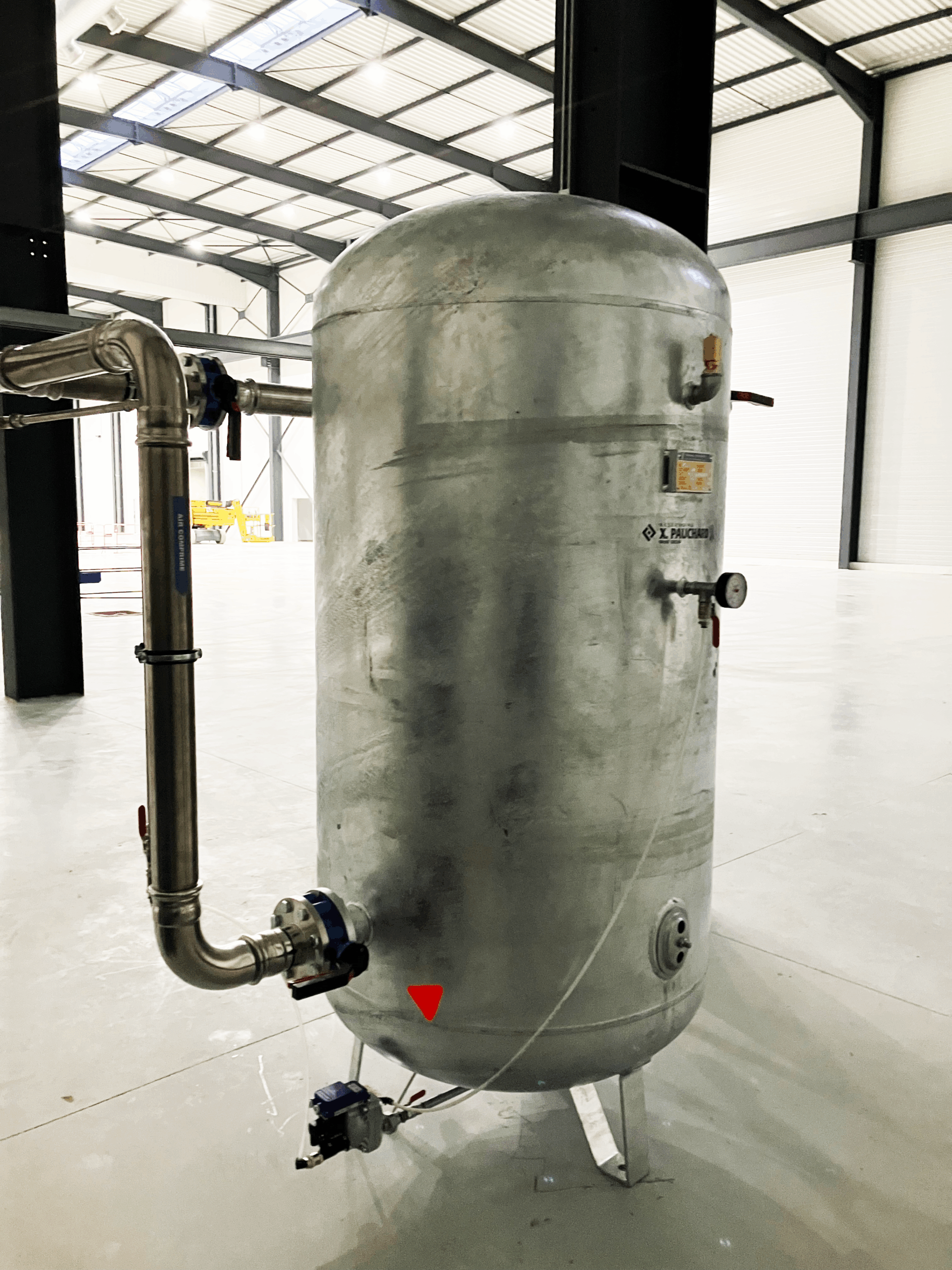 Cuve stockage air comprimé industriel installation usine production