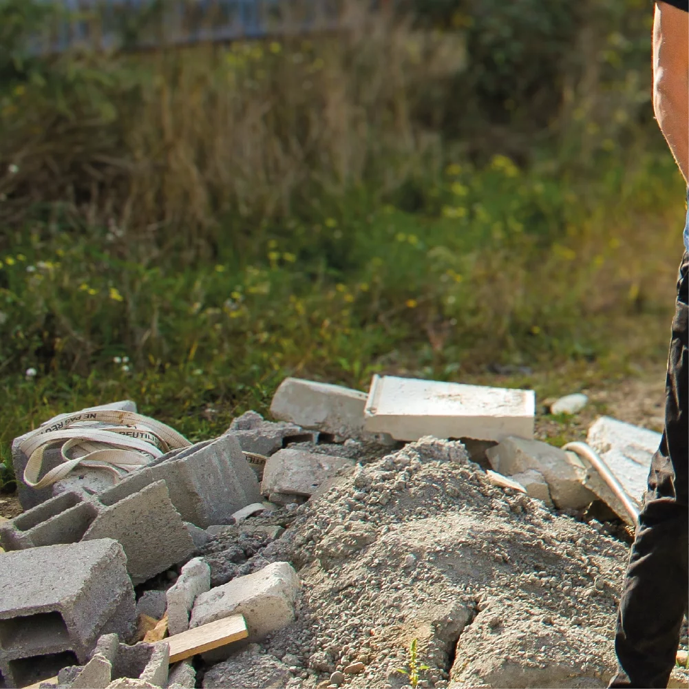 brise-béton anti vibratile démolition industrielle air comprimé chantier BTP MAC3 Pole Air Industrie